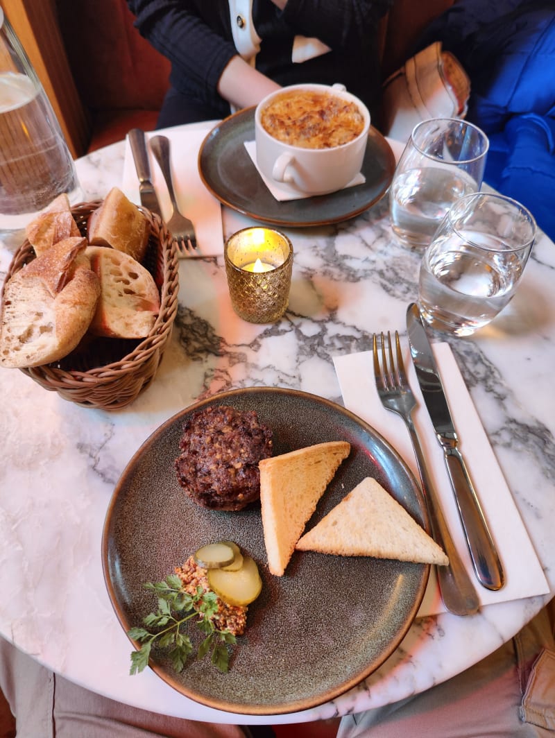 Bistro Saint-Dominique, Paris