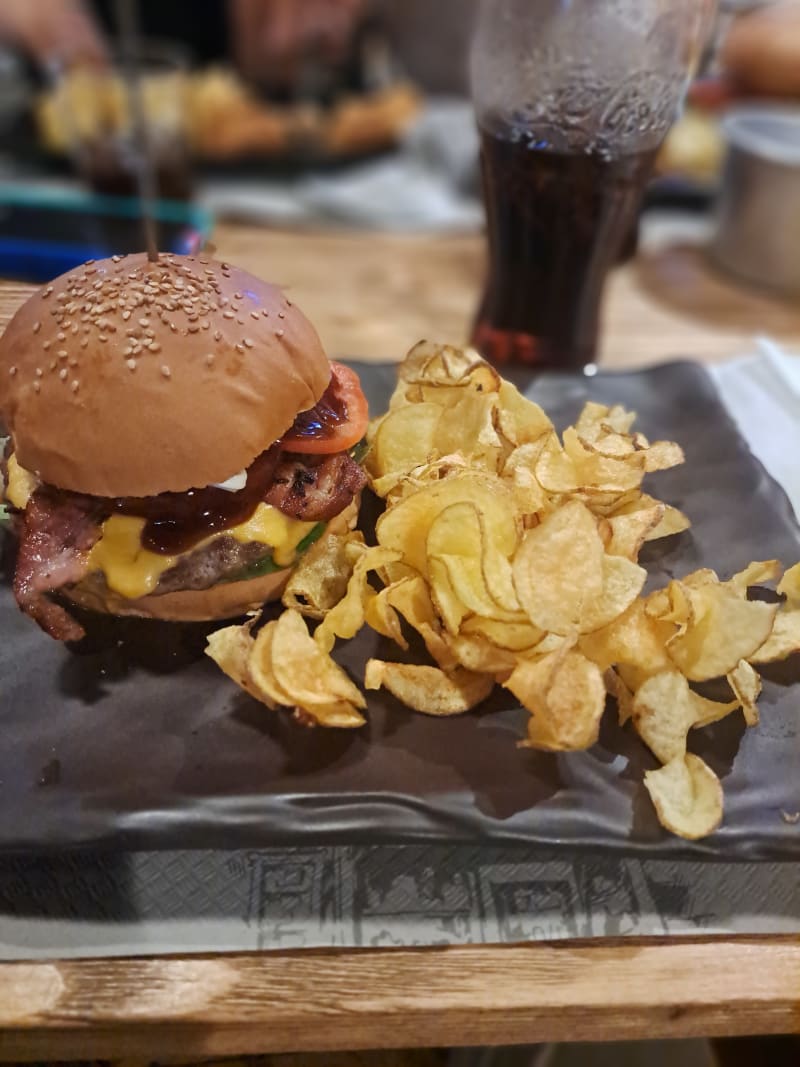 Bacon_cheese_burger - LOGG Brewhouse, Cisternino