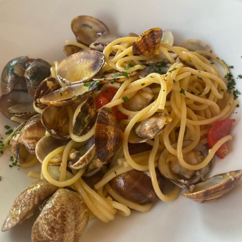 Pasta con vongole  - Gallanti Beach