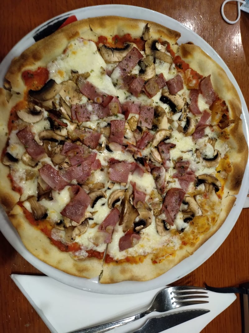 Pizza Carbonara (s/ molho branco) - Zeno Pizza & Picanha Carcavelos, Carcavelos