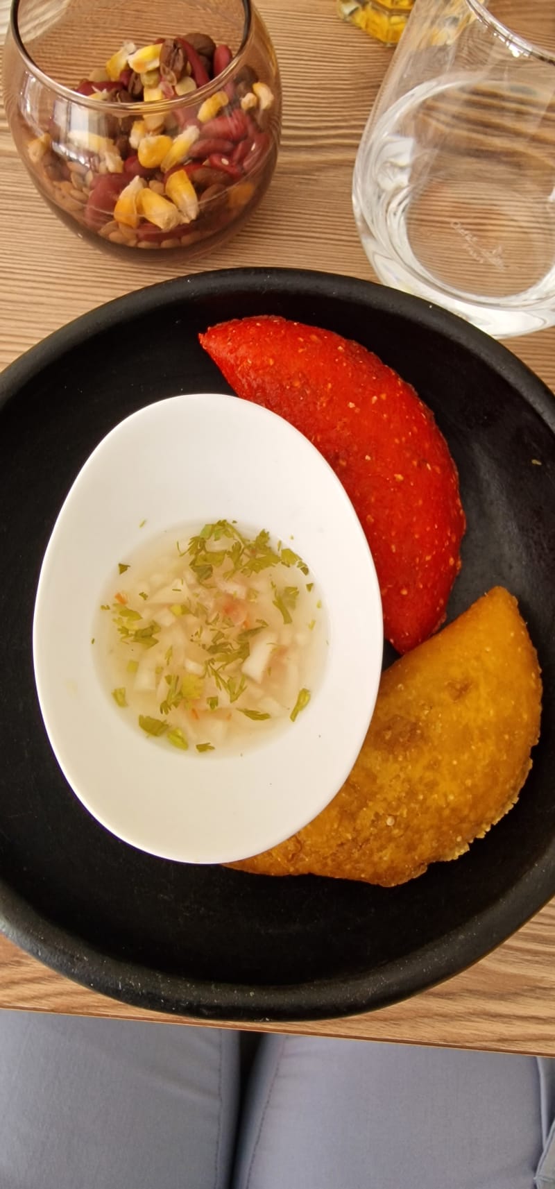 Empanadas bœuf et poulet - Le Moliteuil, Paris