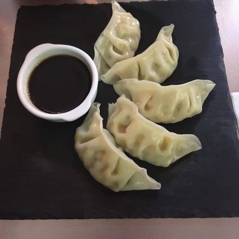 Raviolis vapeur - SushiMudo, Paris