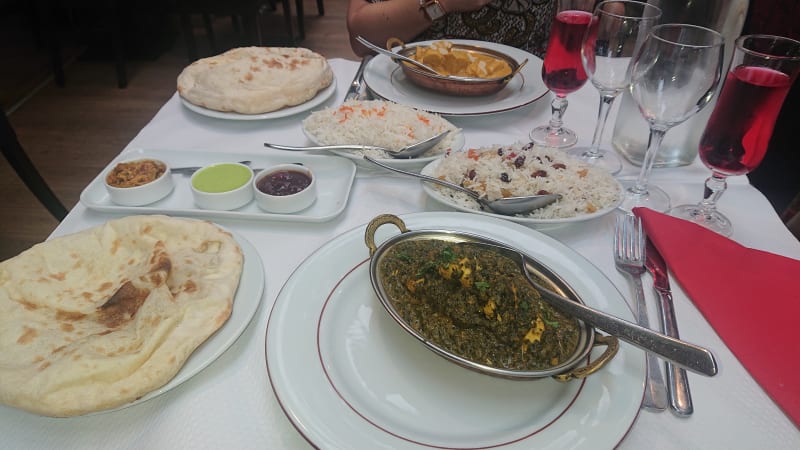 Poulet Sag + riz kashmir + nan cheese - India Gate, Paris