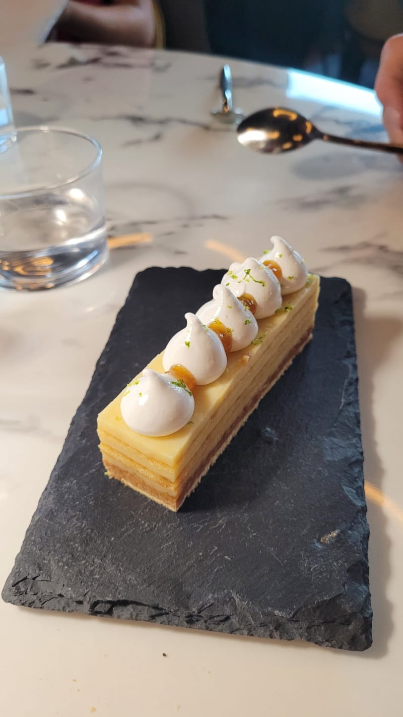 TOP 10 HOTELS IN TROINEX visual data 6