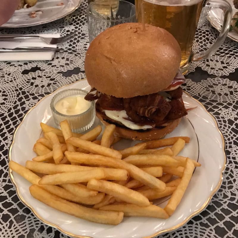 Hamburger Giasone - Lars, Milan