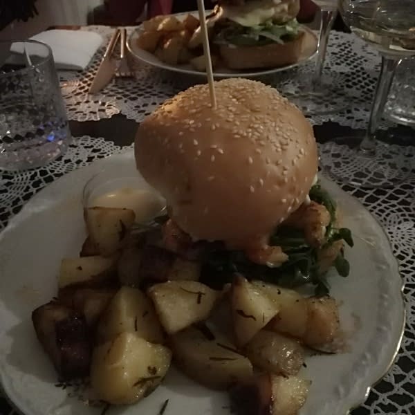 Chloe - hamburger con code di gambero - Lars, Milan