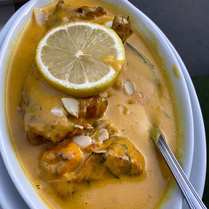 très belle découverte! Poisson cuit à la perfection dans une sauce très savoureuse! A tester! - Aasman, Paris