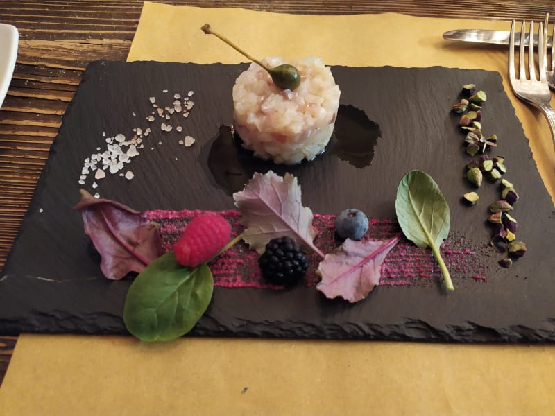 Tartare di gallinella con pistacchio di bronte - Osteria Corona dal Gamba