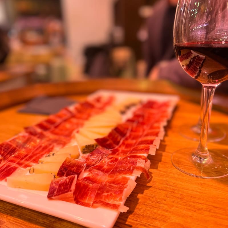 Degustación de Jamón Ibérico y quesos - La Encina de Ortega (tienda de degustación de jamón ibérico), Toledo