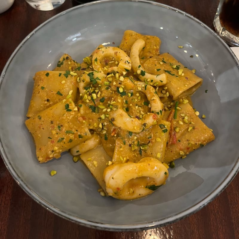 Pâtes à la pistache et aux calamars  - Gioia Ristorante, Paris