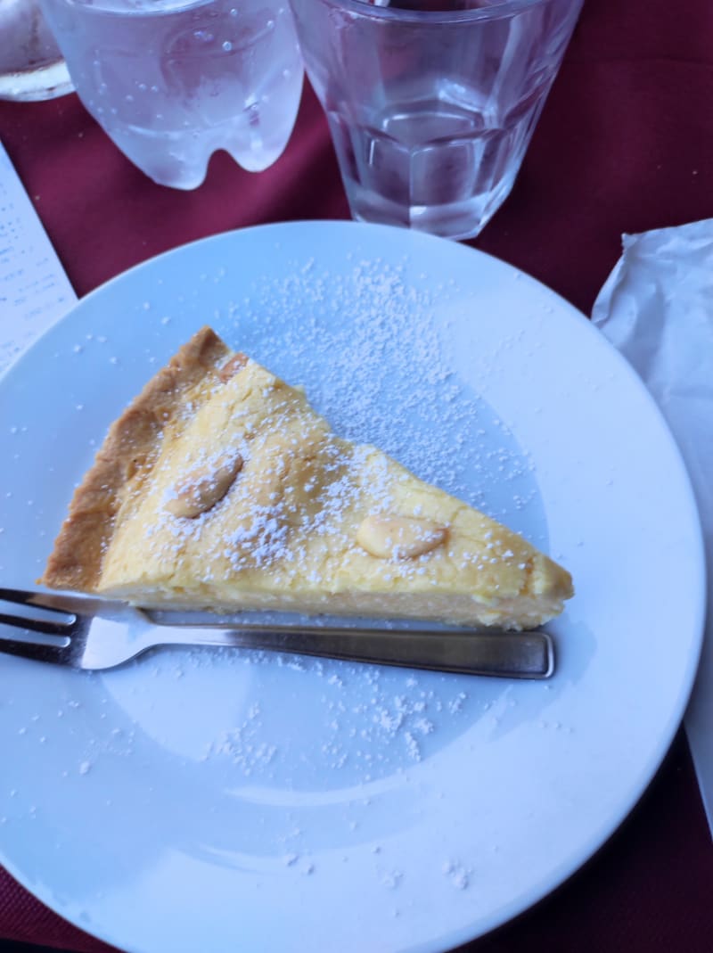 Torta della nonna - Lago Viola 