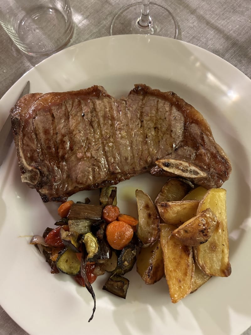 Costata di manzo alla brace con contorno - Agriturismo Armea, Desenzano Del Garda