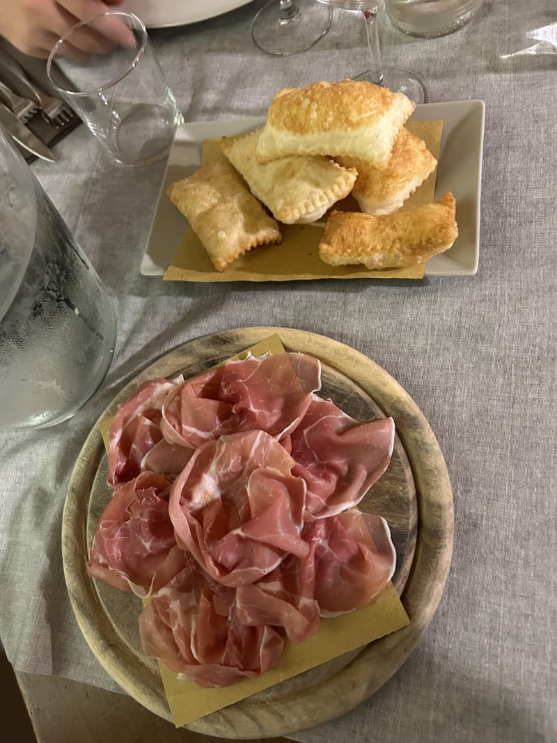 Tagliere di crudo con gnocco fritto - Agriturismo Armea, Desenzano Del Garda