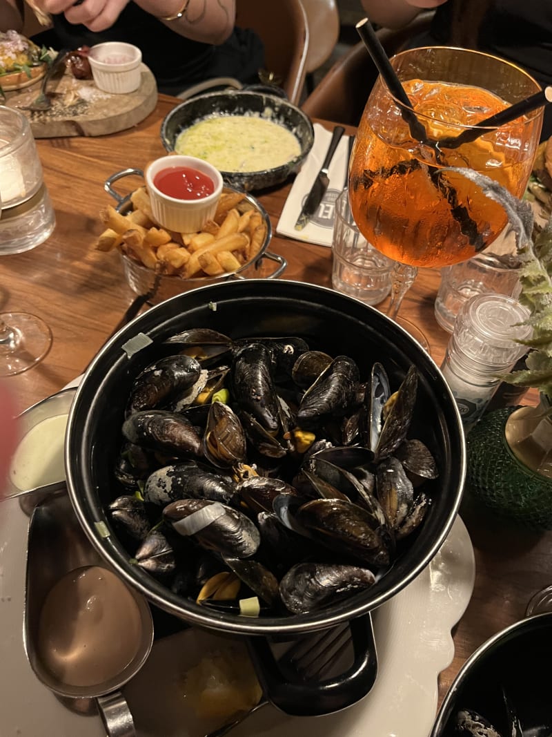 Bistro Brasserie Bleu in Amsterdam - Restaurant Reviews, Menu and