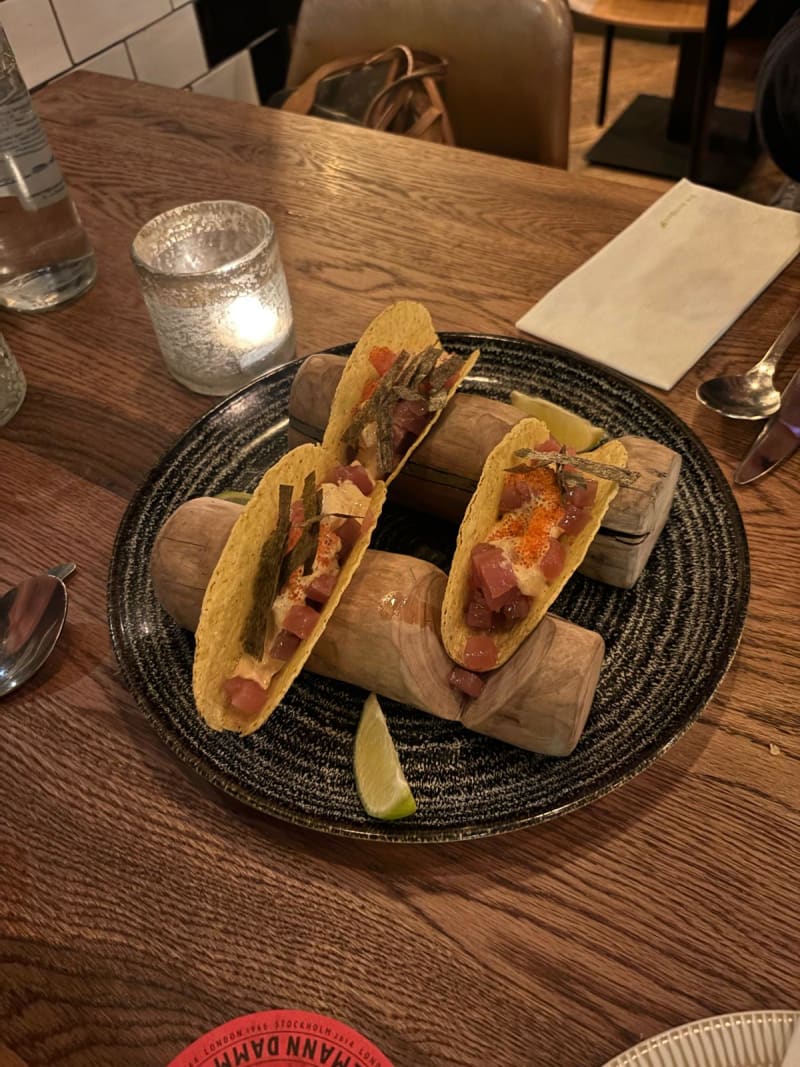 Tacos de atún rojo - Pink Monkey, Madrid