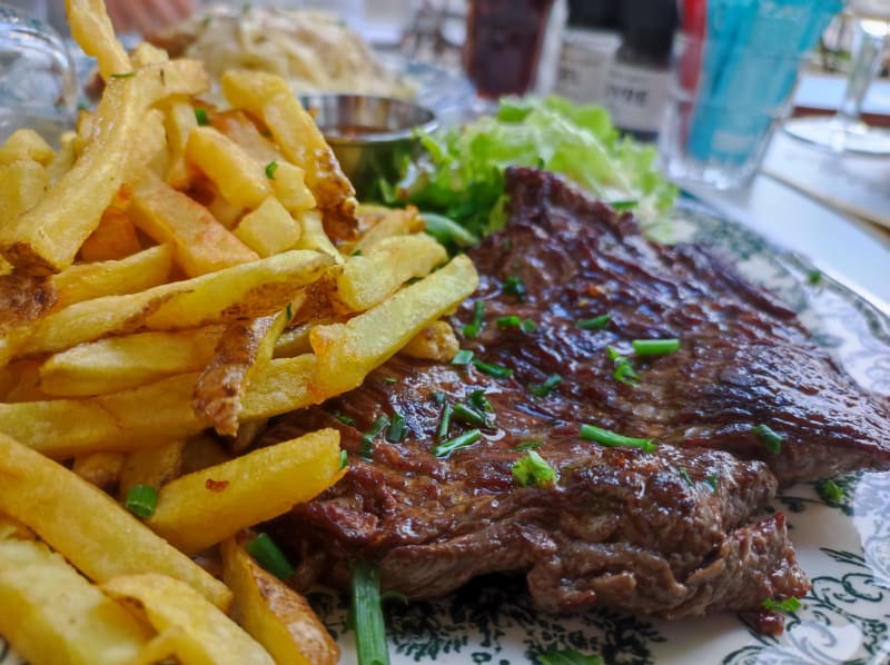 L'Esplanade Brasserie, Vincennes