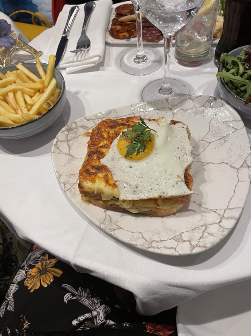 Le Grand Corona, Paris