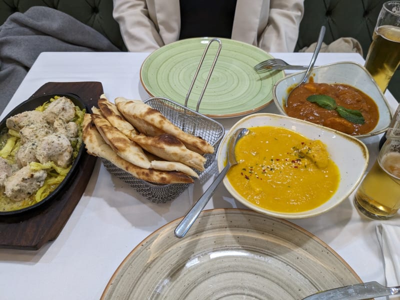 Nawab Indian Cuisin, Tres Cantos