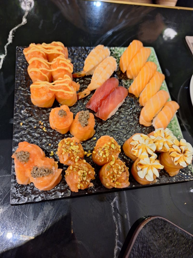 Takara Sushi Restaurant, Turin