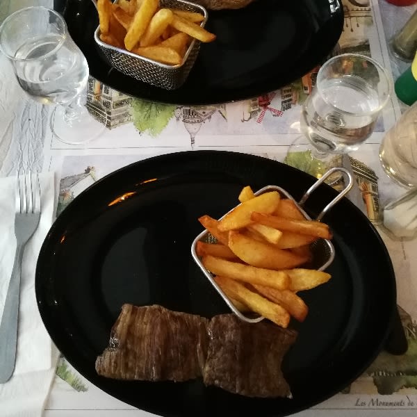 Steak frites maison  - Le Petit Pantheon, Paris
