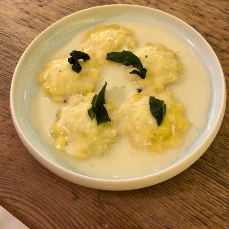 Ravioli épinards ricotta, citron et sauge - Clover Saint Germain, Paris