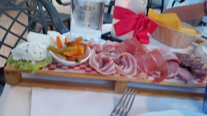 Tagliere formaggi e salumi - La Botte, Gradara