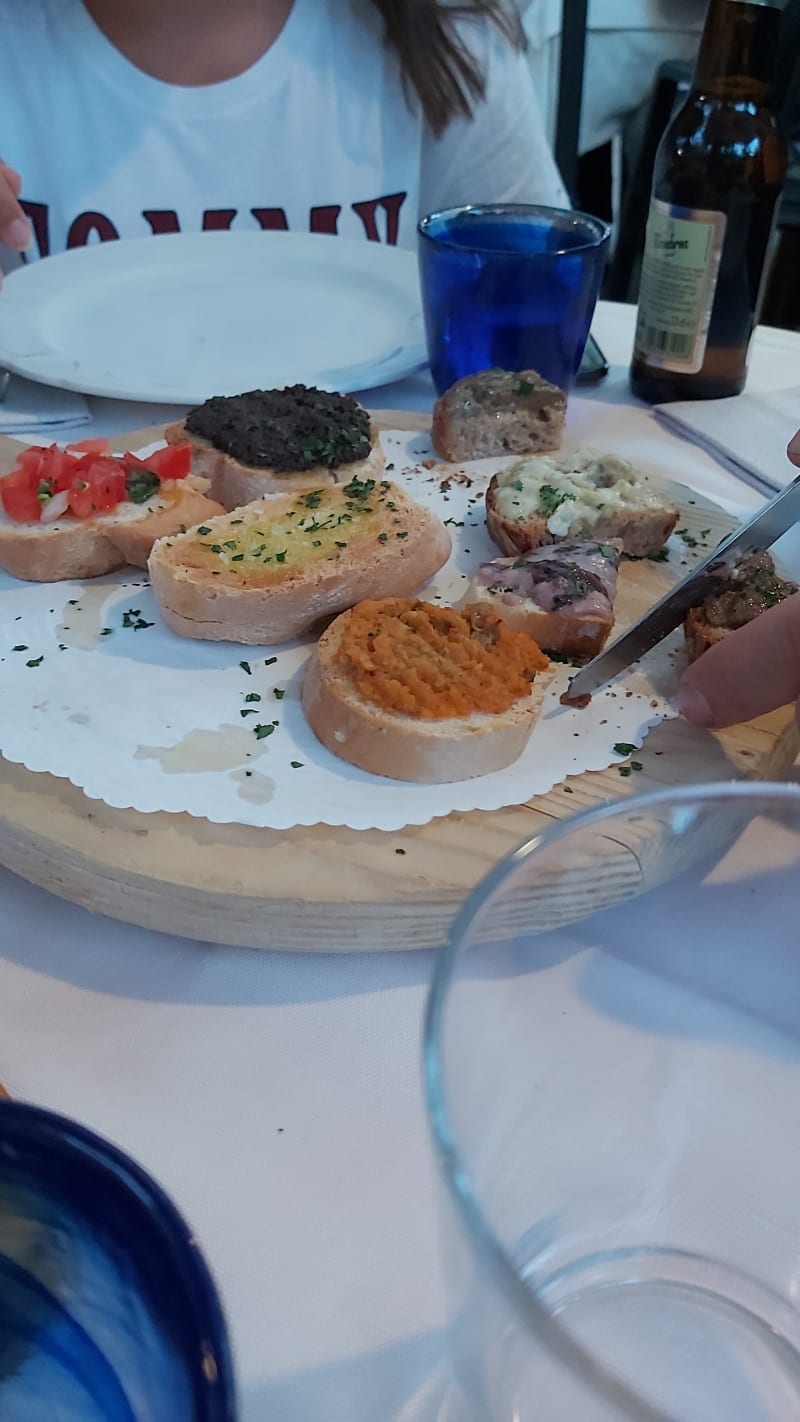 Mix di crostini  - La Botte, Gradara