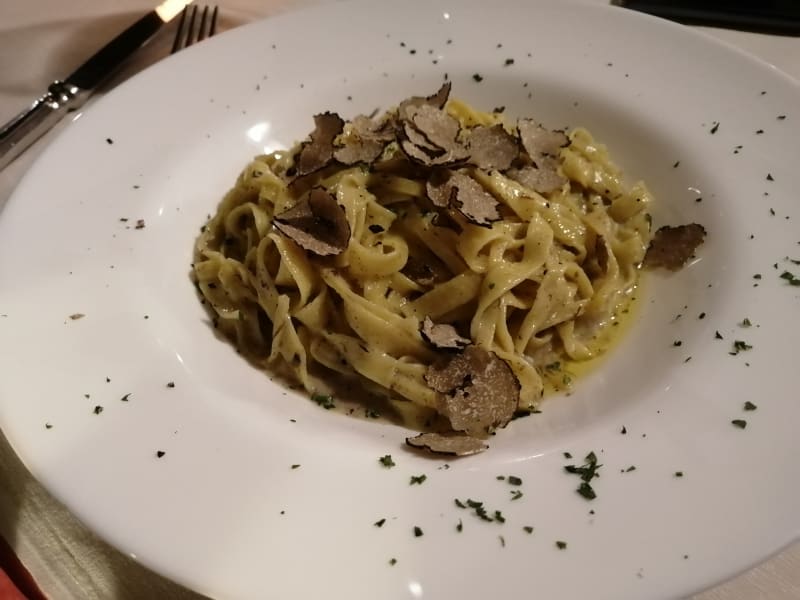 tagliatelle al tartufo nero fresco - La Botte, Gradara