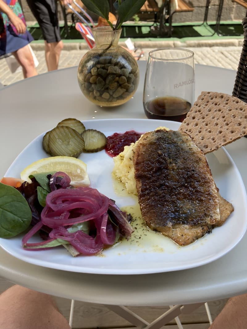 Stekt strömming - Restaurang Café Sten Sture, Stockholm