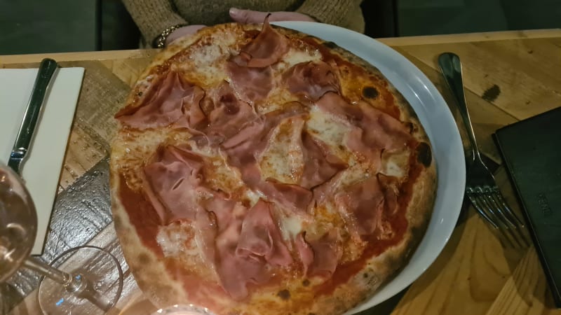 Pizzeria Caruso Warmond, Warmond