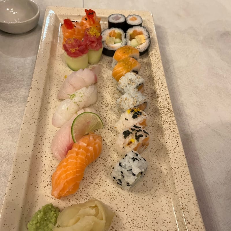 Sushi 20 peças  - Barra Este, Maia