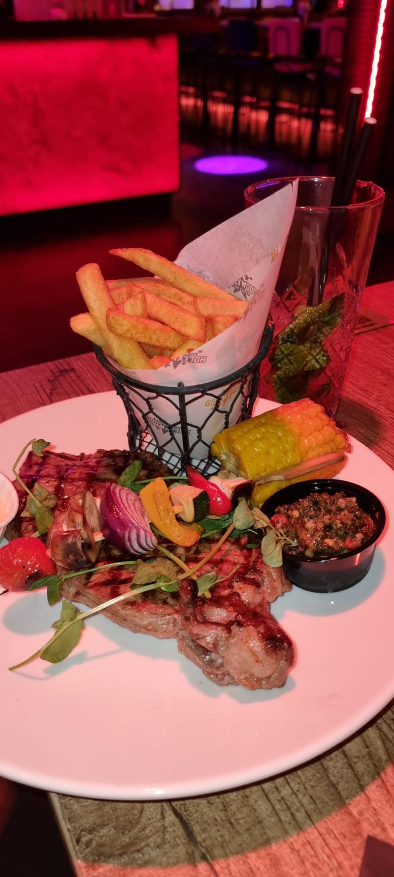 Restaurant Hollywood Event Center Sportsbar à Rotterdam Menu, avis