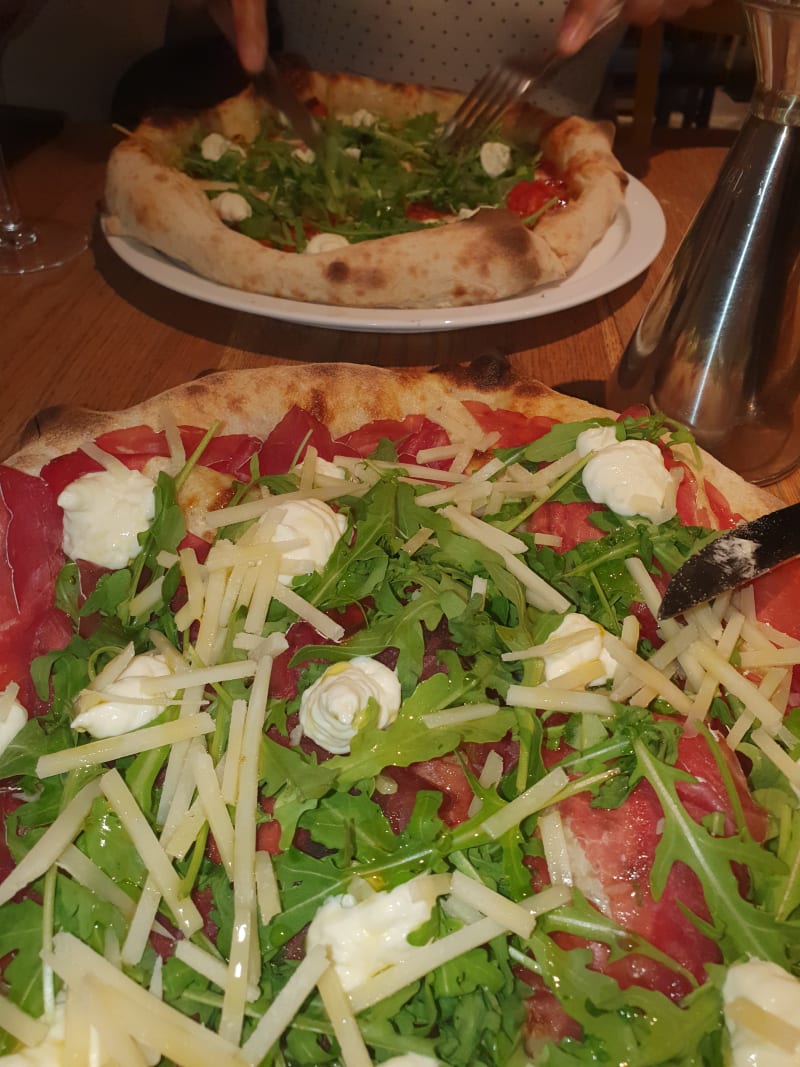 pizza bresaola et piccante - Sapori Pizzeria, Levallois-Perret