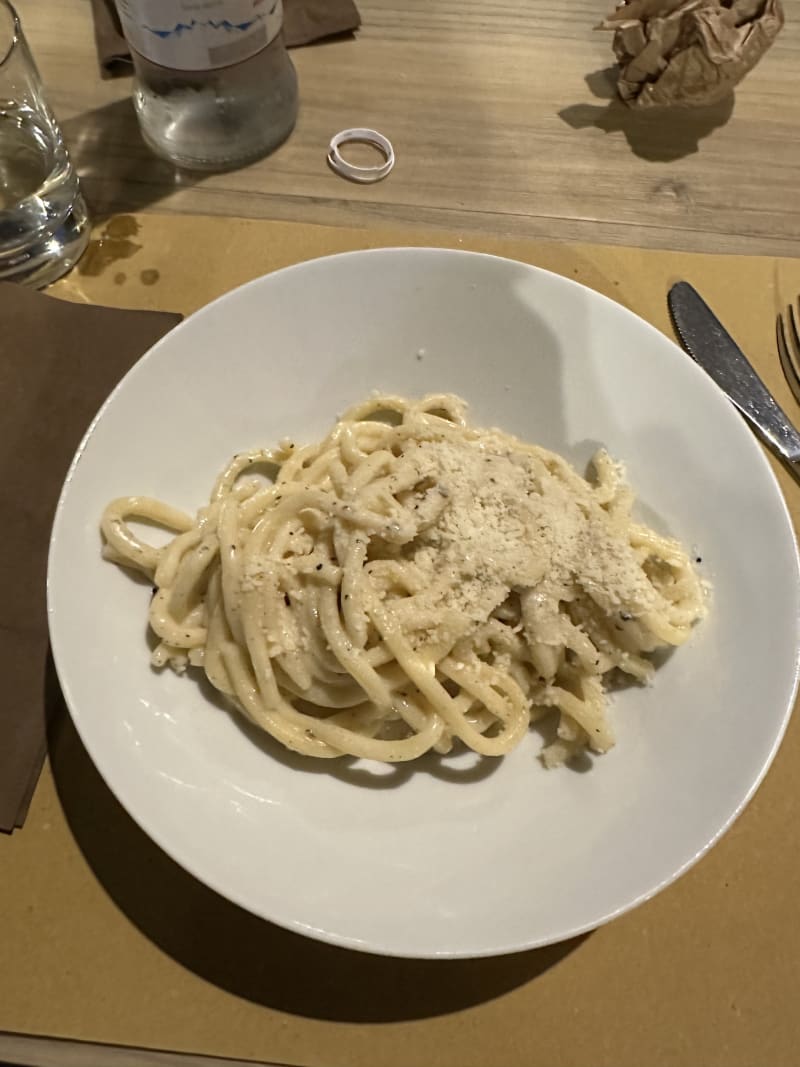 Tonnarelli cacio e pepe - Aroma De Roma, Fidenza