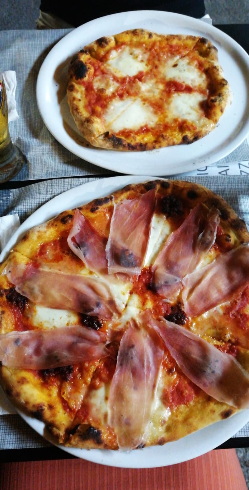 Margherita Con Bufala E Piccante Con Nduja E Speck - Ristorante Pizzeria Steakhouse Fuorigioco, Florence