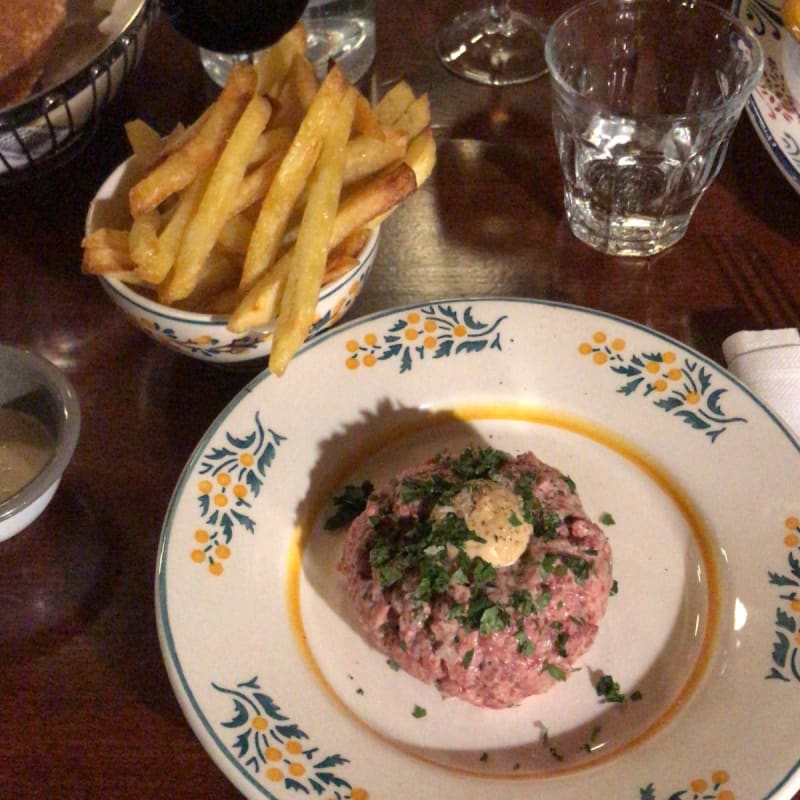 Steak tartare et frites maison  - A l'Epi d'Or, Paris