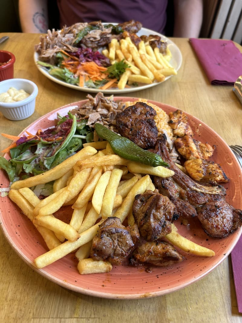 Restaurant Hêvî, Paris