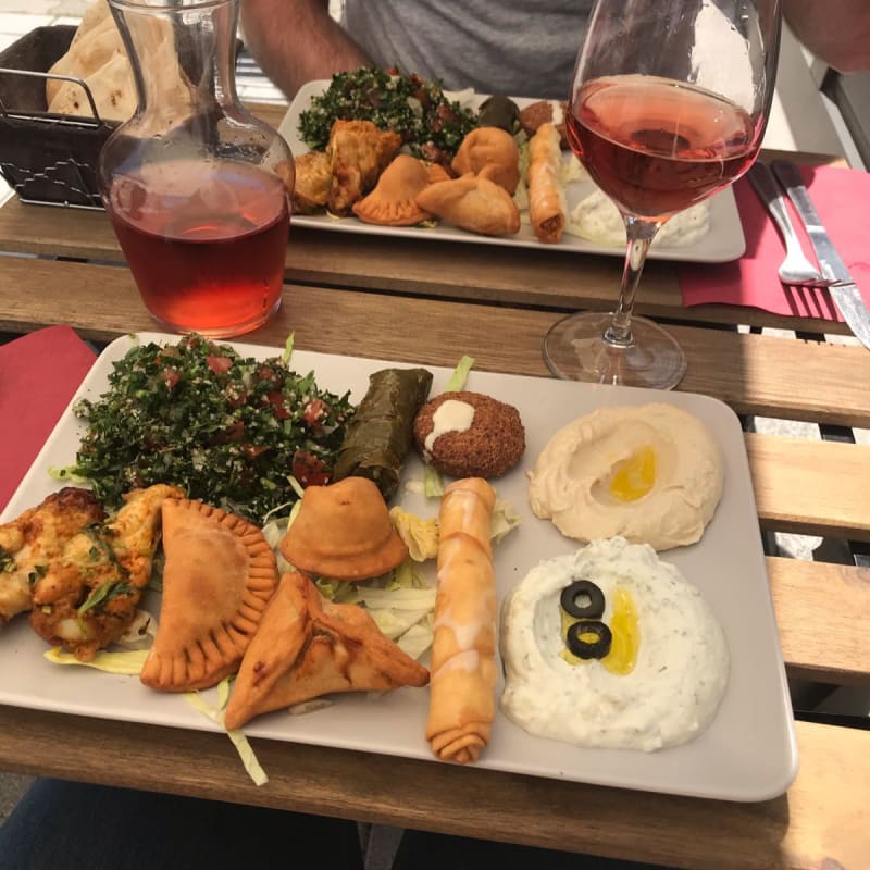 Assortiment de mezze  - Al Diwan, Strasbourg