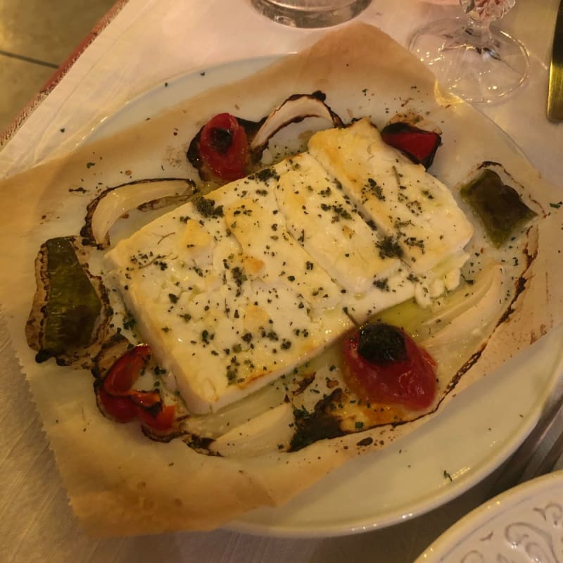 Feta grilée en papillote, tomates, origan, huile d'olive - Talos, Paris