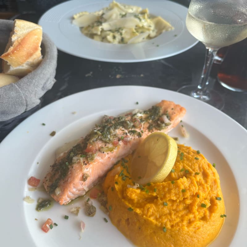 Le Petit Plateau in Paris Restaurant Reviews, Menu and Prices TheFork