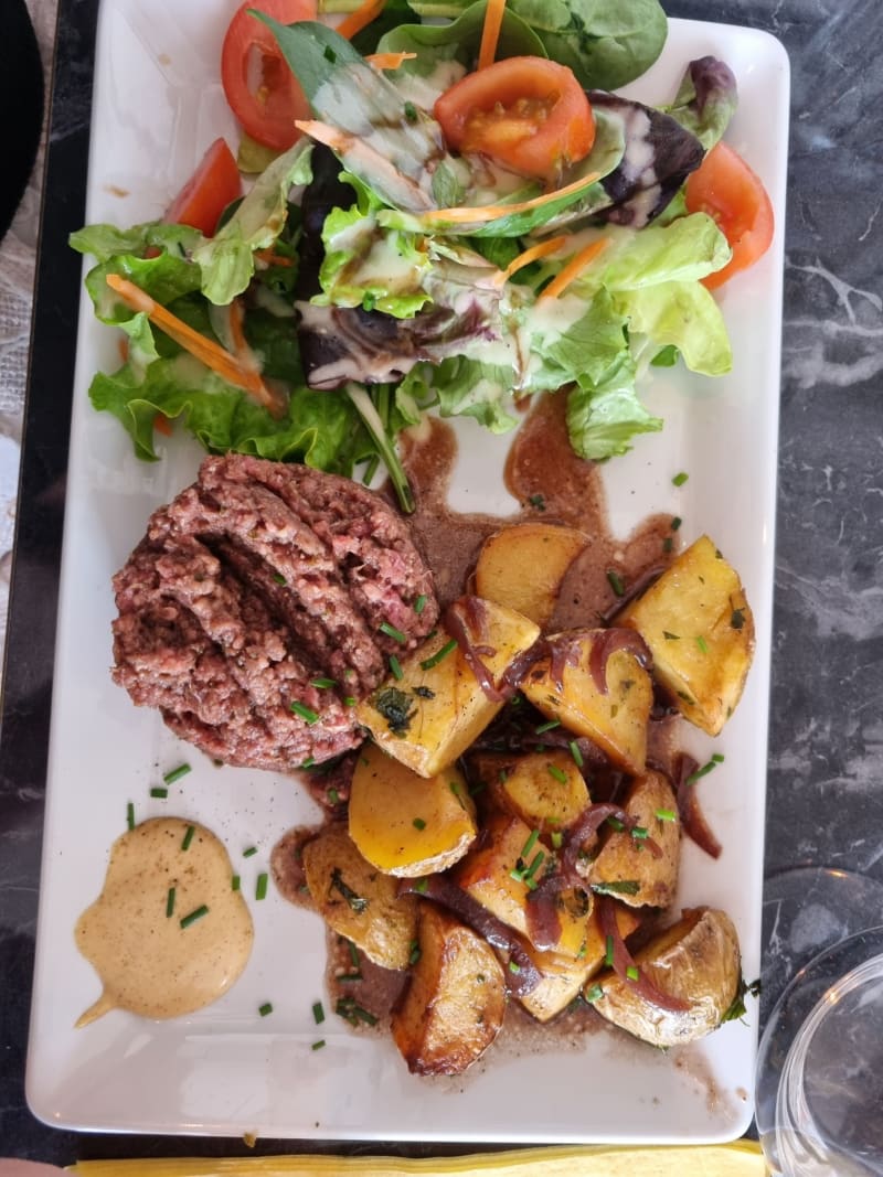 Le Petit Plateau in Paris Restaurant Reviews, Menu and Prices TheFork