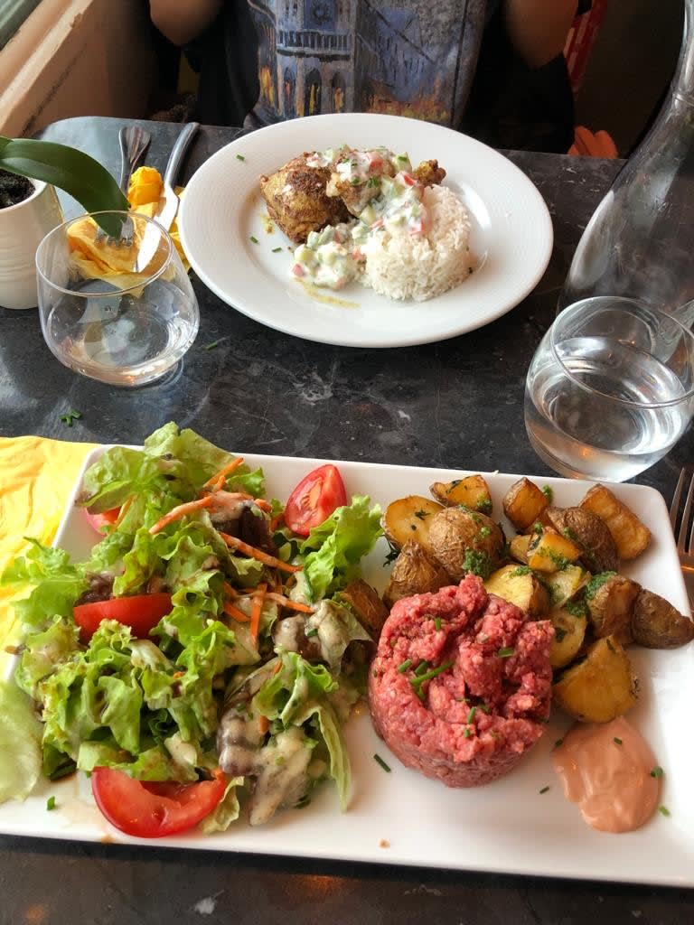 Le Petit Plateau in Paris - Restaurant Reviews, Menu and Prices