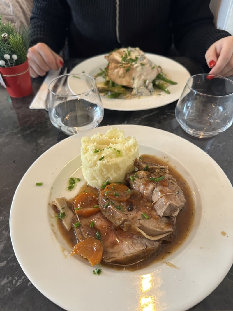 Le Petit Plateau in Paris Restaurant Reviews, Menu and Prices TheFork