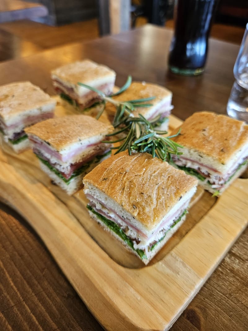 Restaurant Terminal 4450 à Matosinhos Menu, avis, prix et réservation