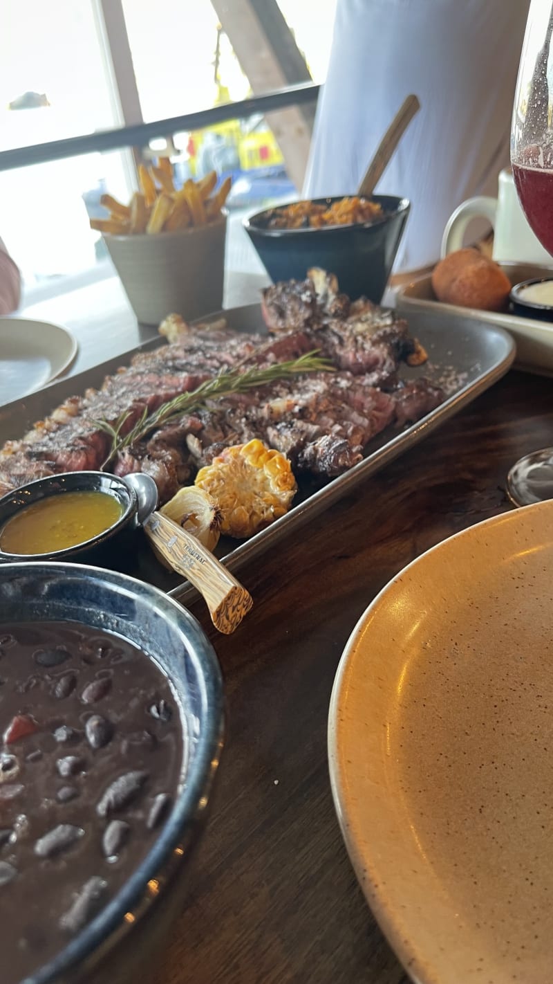 Restaurant Terminal 4450 à Matosinhos Menu, avis, prix et réservation