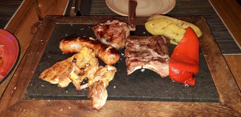 Parrillada De Carne . - Happy Rock Bar & Grill, Barcelona