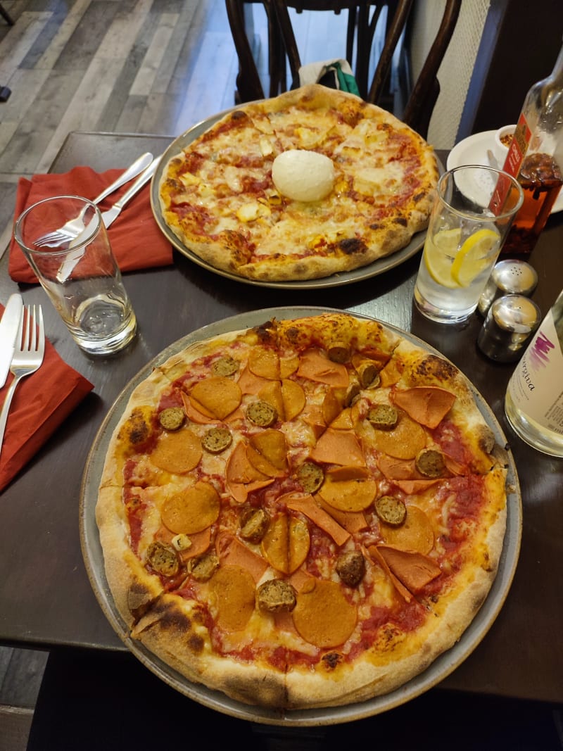 Pizza Piccolo in London Restaurant Reviews, Menus, and Prices TheFork