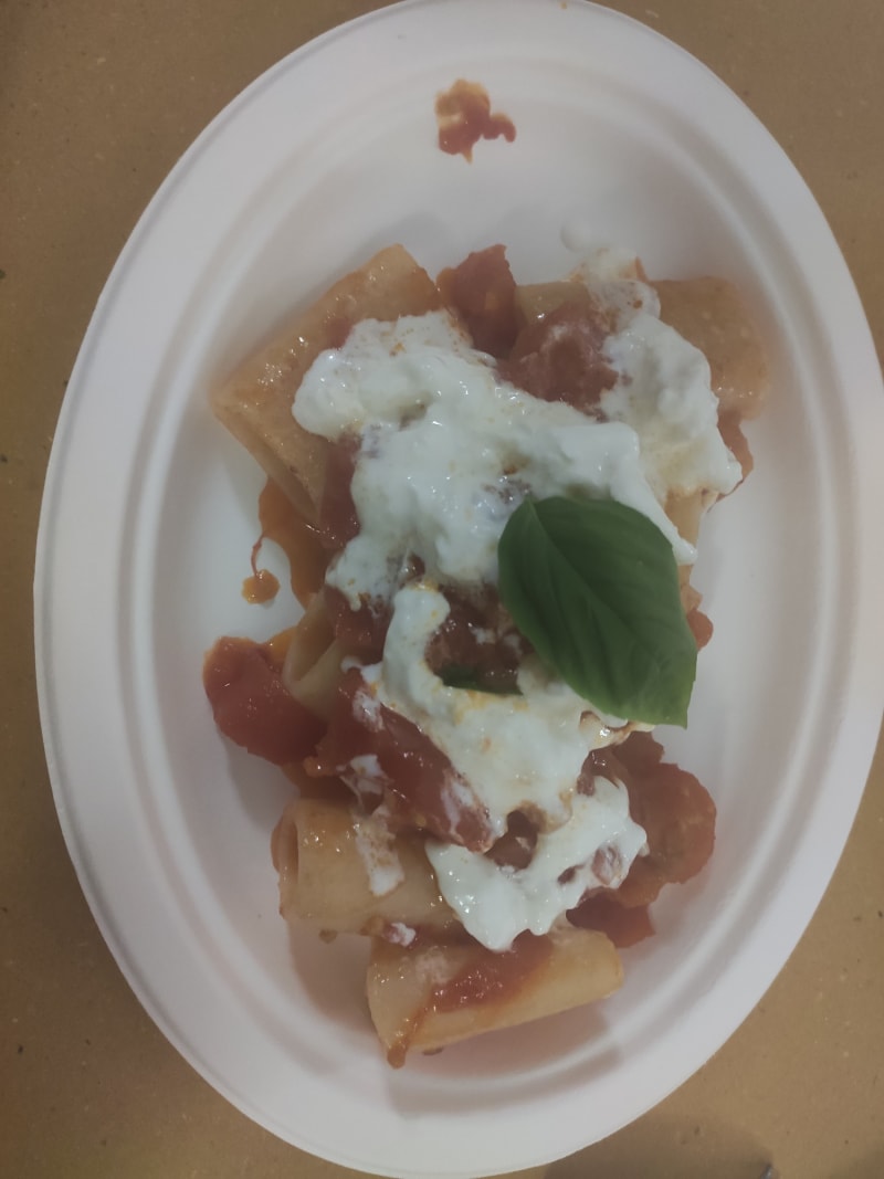 Paccheri pomodoro fresco , basilico e burrata - Locanda Della Fattora