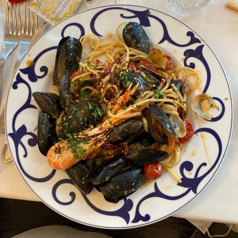 Linguine allo scoglio - Mareluna, Turin