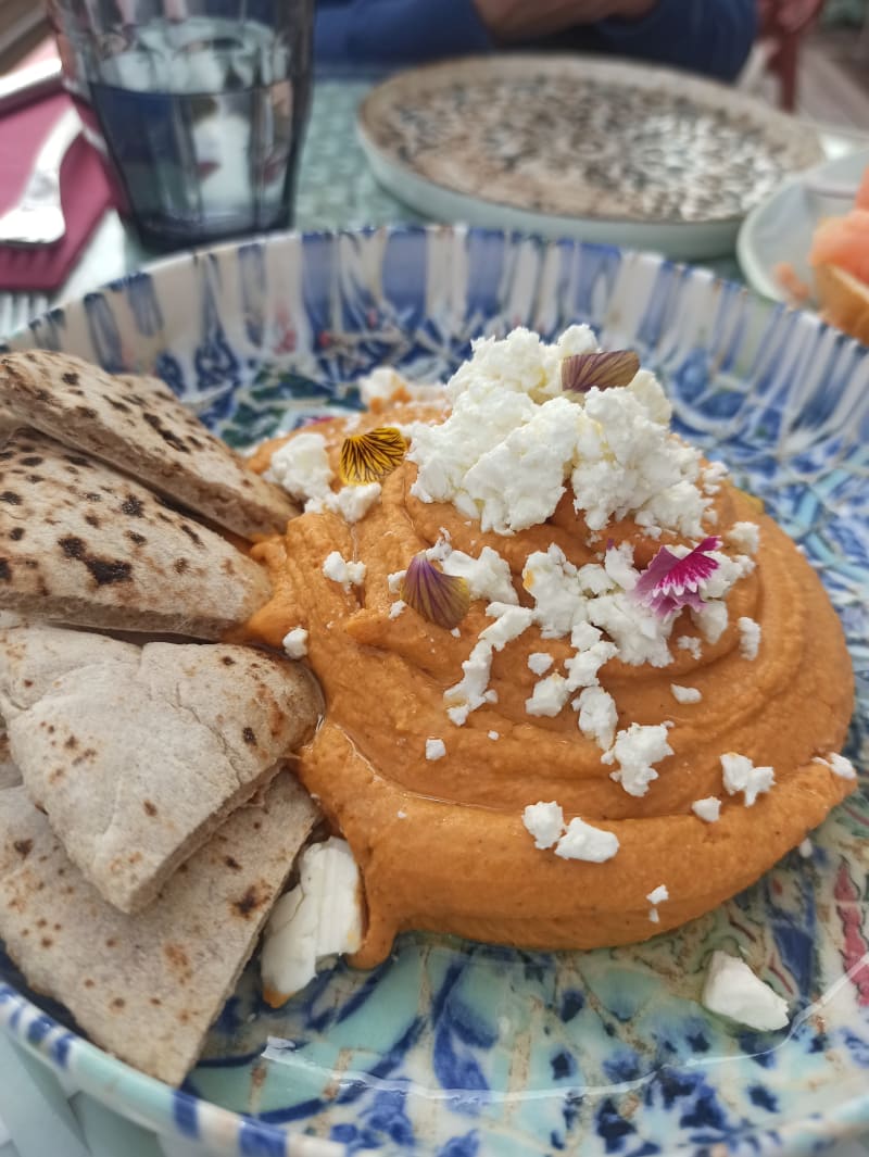 Roasted vegetables hummus  - El jardinet del Born, Barcelona